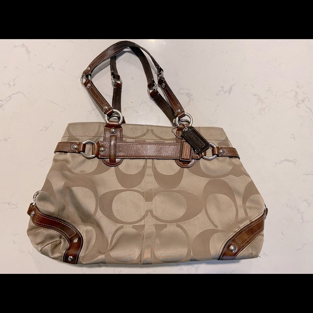 Coach shoulder bag